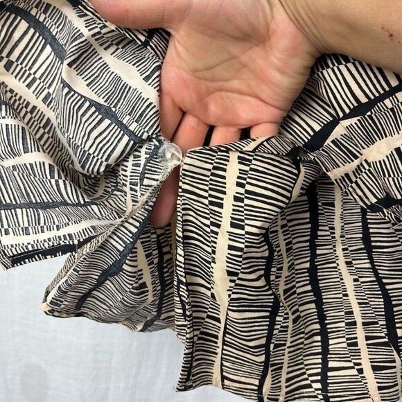 Nine‎ West Short Sleeve Wrap Blouse Womens XL Boho Office Funky Abstract - Picture 5 of 10